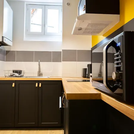 Tropical Escape Near Center Fiber Netflix Apartmán