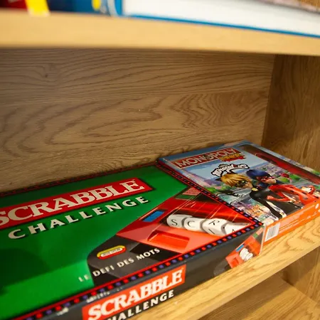 Tropical Escape Near Center Fiber Netflix Montluçon