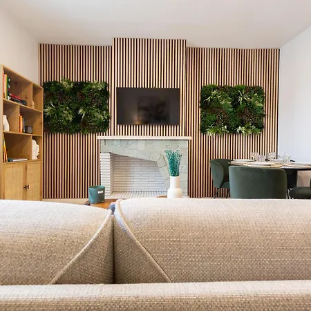 Tropical Escape Near Center Fiber Netflix * Montluçon