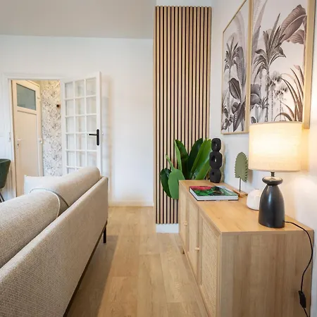 Tropical Escape Near Center Fiber Netflix Montluçon