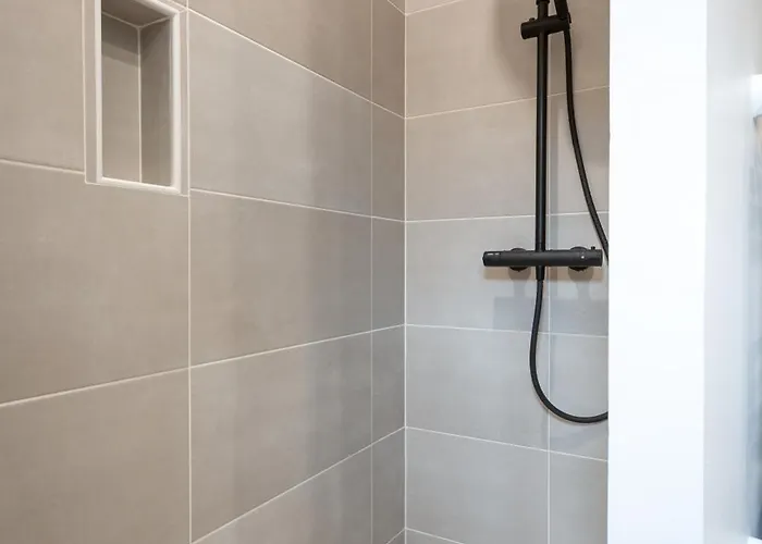 Tropical Escape Near Center Fiber Netflix Апартаменты *