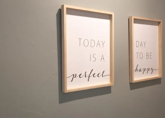 Tropical Escape Near Center Fiber Netflix Монлюсон